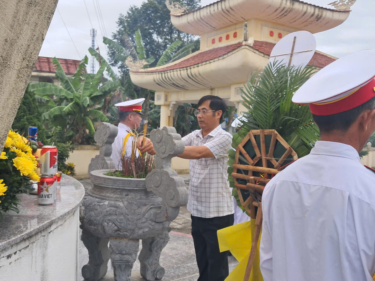 Anh-tin-bai
